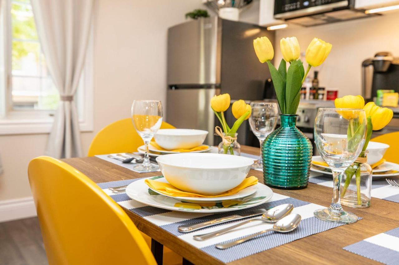 Luxury 1Br With King Bed - Steps From Byward Market! Apartament Ottawa Zewnętrze zdjęcie