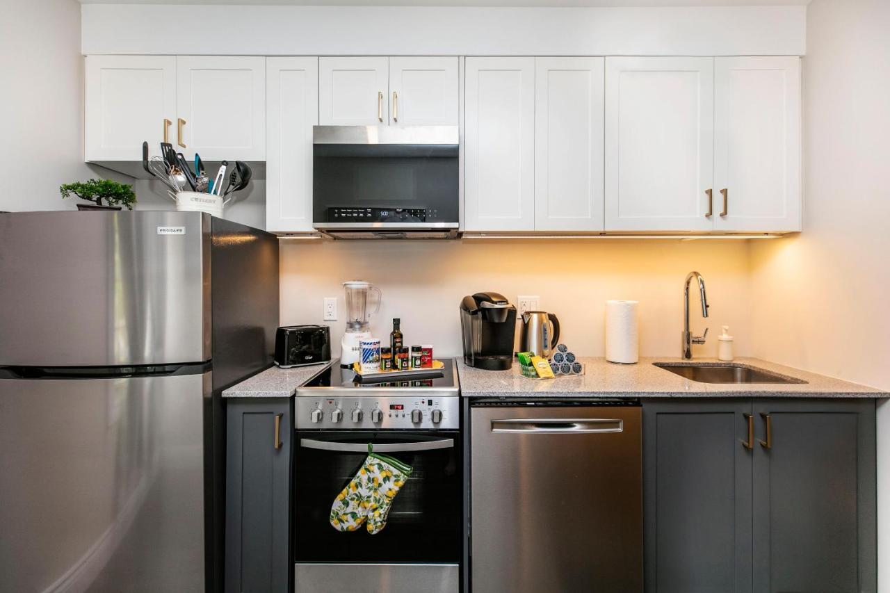 Luxury 1Br With King Bed - Steps From Byward Market! Apartament Ottawa Zewnętrze zdjęcie
